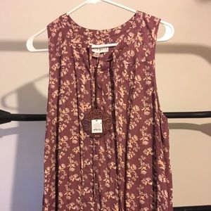 Knox Rose Sleeveless Blouse